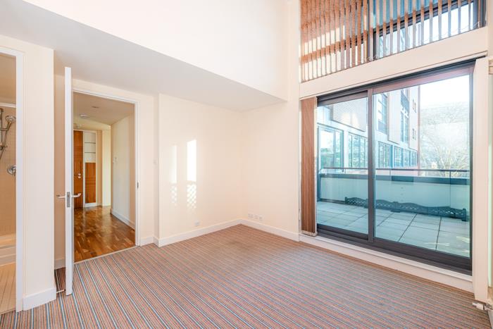 2 bed property in City Road, London